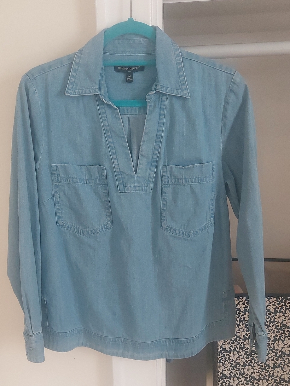 Banana Republic Light Blue Denim Popover Shirt